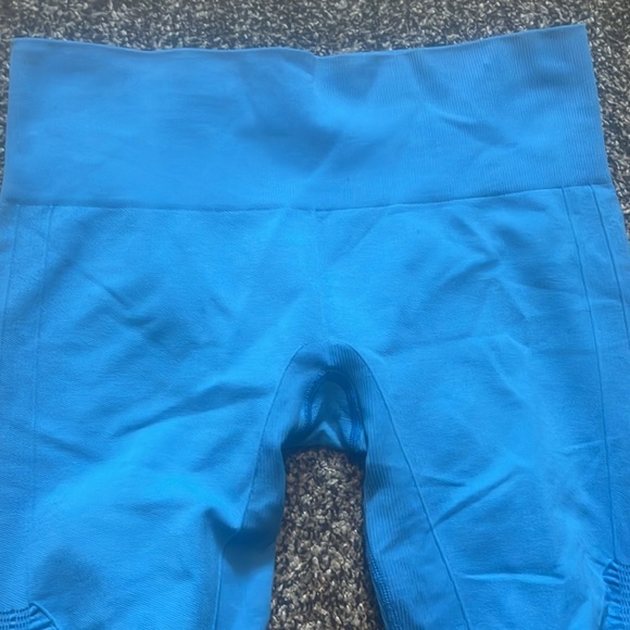 Lululemon In The Flow Crop II Leggings
Heathered Cornflower - Picture 9 of 10